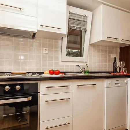 Zaton Dalmata Eco Mobile Homes Park za odmor 4*
