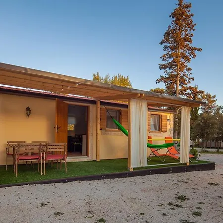Zaton Dalmata Eco Mobile Homes Park za odmor